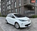 Белый Рено Зое, объемом двигателя 0 л и пробегом 125 тыс. км за 7000 $, фото 1 на Automoto.ua