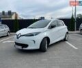Белый Рено Зое, объемом двигателя 0 л и пробегом 98 тыс. км за 6900 $, фото 3 на Automoto.ua