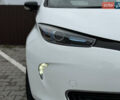 Белый Рено Зое, объемом двигателя 0 л и пробегом 125 тыс. км за 6700 $, фото 9 на Automoto.ua
