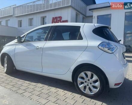 Білий Рено Зое, об'ємом двигуна 0 л та пробігом 105 тис. км за 7100 $, фото 4 на Automoto.ua