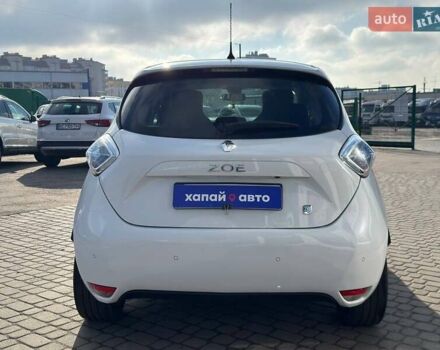 Белый Рено Зое, объемом двигателя 0 л и пробегом 89 тыс. км за 8500 $, фото 5 на Automoto.ua