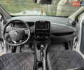 Білий Рено Зое, об'ємом двигуна 0 л та пробігом 98 тис. км за 9500 $, фото 9 на Automoto.ua