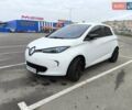 Белый Рено Зое, объемом двигателя 0 л и пробегом 79 тыс. км за 7100 $, фото 9 на Automoto.ua