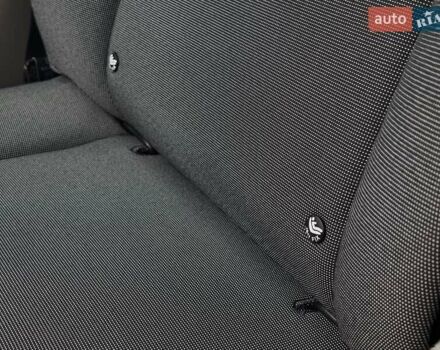 Білий Рено Зое, об'ємом двигуна 0 л та пробігом 122 тис. км за 6200 $, фото 49 на Automoto.ua