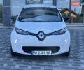Белый Рено Зое, объемом двигателя 0 л и пробегом 164 тыс. км за 8700 $, фото 1 на Automoto.ua
