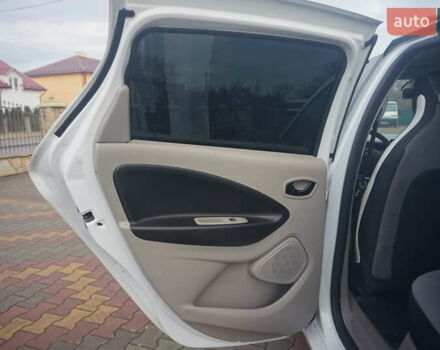 Білий Рено Зое, об'ємом двигуна 0 л та пробігом 111 тис. км за 7555 $, фото 46 на Automoto.ua