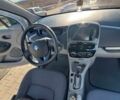 Білий Рено Зое, об'ємом двигуна 0 л та пробігом 108 тис. км за 7200 $, фото 17 на Automoto.ua