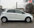 Белый Рено Зое, объемом двигателя 0 л и пробегом 115 тыс. км за 5950 $, фото 6 на Automoto.ua