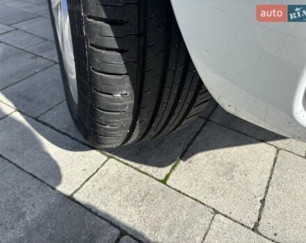 Білий Рено Зое, об'ємом двигуна 0 л та пробігом 84 тис. км за 7700 $, фото 9 на Automoto.ua