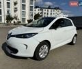 Белый Рено Зое, объемом двигателя 0 л и пробегом 147 тыс. км за 5900 $, фото 1 на Automoto.ua