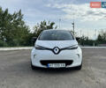 Белый Рено Зое, объемом двигателя 0 л и пробегом 75 тыс. км за 6500 $, фото 1 на Automoto.ua