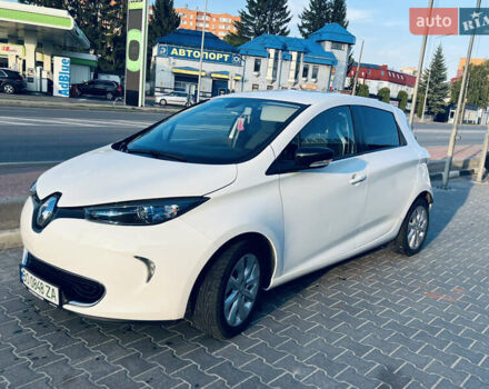 Белый Рено Зое, объемом двигателя 0 л и пробегом 70 тыс. км за 7500 $, фото 9 на Automoto.ua