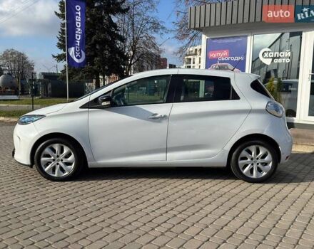 Белый Рено Зое, объемом двигателя 0 л и пробегом 89 тыс. км за 8500 $, фото 7 на Automoto.ua