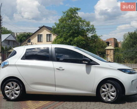 Білий Рено Зое, об'ємом двигуна 0 л та пробігом 109 тис. км за 6888 $, фото 5 на Automoto.ua
