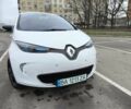 Белый Рено Зое, объемом двигателя 0 л и пробегом 80 тыс. км за 6300 $, фото 9 на Automoto.ua