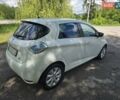Белый Рено Зое, объемом двигателя 0 л и пробегом 107 тыс. км за 6900 $, фото 4 на Automoto.ua