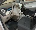 Белый Рено Зое, объемом двигателя 0 л и пробегом 28 тыс. км за 9500 $, фото 4 на Automoto.ua
