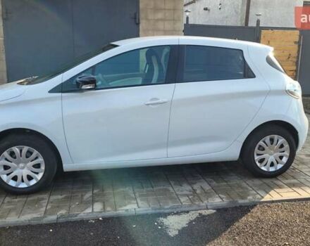 Белый Рено Зое, объемом двигателя 0 л и пробегом 113 тыс. км за 7200 $, фото 4 на Automoto.ua