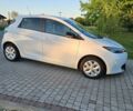 Белый Рено Зое, объемом двигателя 0 л и пробегом 116 тыс. км за 7500 $, фото 3 на Automoto.ua