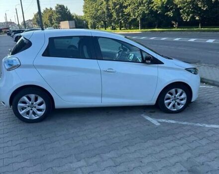 Білий Рено Зое, об'ємом двигуна 0 л та пробігом 100 тис. км за 7800 $, фото 5 на Automoto.ua