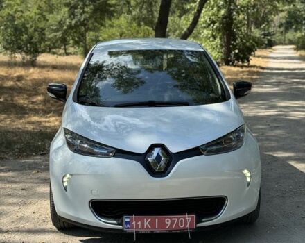Білий Рено Зое, об'ємом двигуна 0 л та пробігом 155 тис. км за 6999 $, фото 4 на Automoto.ua