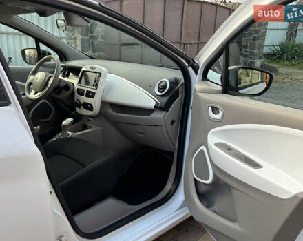Білий Рено Зое, об'ємом двигуна 0 л та пробігом 116 тис. км за 6599 $, фото 10 на Automoto.ua