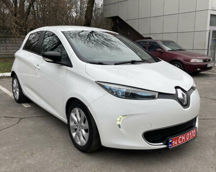 Белый Рено Зое, объемом двигателя 0 л и пробегом 115 тыс. км за 7100 $, фото 2 на Automoto.ua