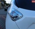 Белый Рено Зое, объемом двигателя 0 л и пробегом 142 тыс. км за 7555 $, фото 23 на Automoto.ua