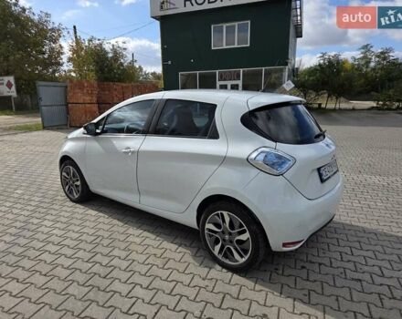 Белый Рено Зое, объемом двигателя 0 л и пробегом 147 тыс. км за 5900 $, фото 6 на Automoto.ua