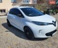 Белый Рено Зое, объемом двигателя 0 л и пробегом 151 тыс. км за 7700 $, фото 1 на Automoto.ua