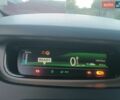Білий Рено Зое, об'ємом двигуна 0 л та пробігом 125 тис. км за 7500 $, фото 5 на Automoto.ua
