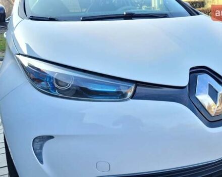 Белый Рено Зое, объемом двигателя 0 л и пробегом 113 тыс. км за 7200 $, фото 10 на Automoto.ua