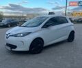 Белый Рено Зое, объемом двигателя 0 л и пробегом 125 тыс. км за 6300 $, фото 7 на Automoto.ua
