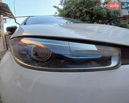 Белый Рено Зое, объемом двигателя 0 л и пробегом 200 тыс. км за 5350 $, фото 8 на Automoto.ua