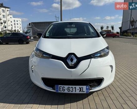 Белый Рено Зое, объемом двигателя 0 л и пробегом 147 тыс. км за 5900 $, фото 1 на Automoto.ua