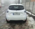 Белый Рено Зое, объемом двигателя 0 л и пробегом 129 тыс. км за 8300 $, фото 3 на Automoto.ua