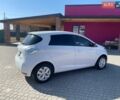Белый Рено Зое, объемом двигателя 0 л и пробегом 134 тыс. км за 7500 $, фото 9 на Automoto.ua