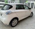 Белый Рено Зое, объемом двигателя 0 л и пробегом 60 тыс. км за 11999 $, фото 17 на Automoto.ua