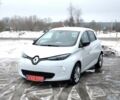 Белый Рено Зое, объемом двигателя 0 л и пробегом 51 тыс. км за 7000 $, фото 1 на Automoto.ua