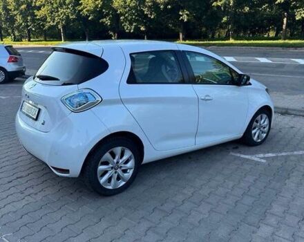 Білий Рено Зое, об'ємом двигуна 0 л та пробігом 100 тис. км за 7800 $, фото 6 на Automoto.ua