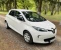 Белый Рено Зое, объемом двигателя 0 л и пробегом 108 тыс. км за 7400 $, фото 1 на Automoto.ua