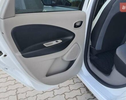 Рено Зое 2016 в Львове на Automoto.ua Белый Рено Зое, объемом двигателя 0 л и пробегом 115 тыс. км за 7100 $, фото 5 на Automoto.ua