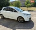 Белый Рено Зое, объемом двигателя 0 л и пробегом 100 тыс. км за 7300 $, фото 12 на Automoto.ua