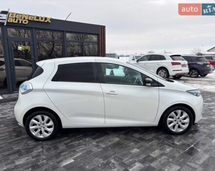 Білий Рено Зое, об'ємом двигуна 0 л та пробігом 114 тис. км за 7399 $, фото 7 на Automoto.ua
