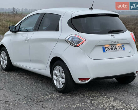 Білий Рено Зое, об'ємом двигуна 0 л та пробігом 84 тис. км за 6499 $, фото 9 на Automoto.ua