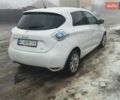 Белый Рено Зое, объемом двигателя 0 л и пробегом 129 тыс. км за 8300 $, фото 4 на Automoto.ua