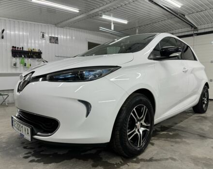 Белый Рено Зое, объемом двигателя 0 л и пробегом 74 тыс. км за 9999 $, фото 1 на Automoto.ua