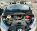 Белый Рено Зое, объемом двигателя 0 л и пробегом 99 тыс. км за 7700 $, фото 18 на Automoto.ua