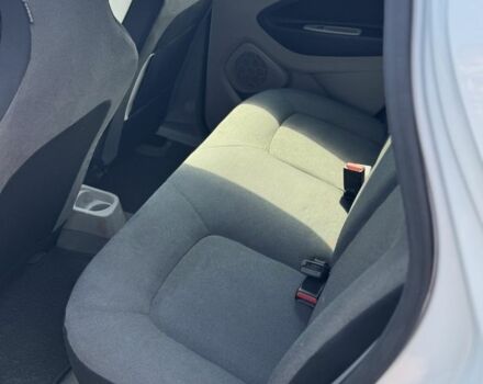 Білий Рено Зое, об'ємом двигуна 0 л та пробігом 155 тис. км за 6999 $, фото 6 на Automoto.ua