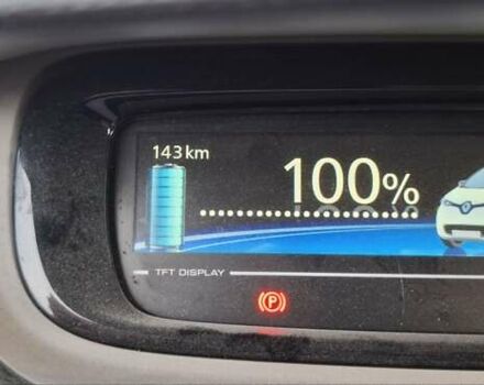 Белый Рено Зое, объемом двигателя 0 л и пробегом 61 тыс. км за 6600 $, фото 31 на Automoto.ua